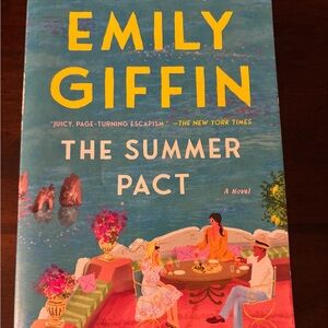 Emily Giffin "The Summer Pact" Paperback Book